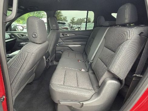 Used 2026 Chevrolet Traverse LT w/ Midnight/Sport Edition FWD image 34