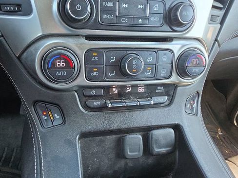Used 2019 Chevrolet Suburban LT AWD/4WD image 10