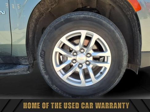 Used 2023 Chevrolet Suburban LT w/ Luxury Package AWD/4WD image 11