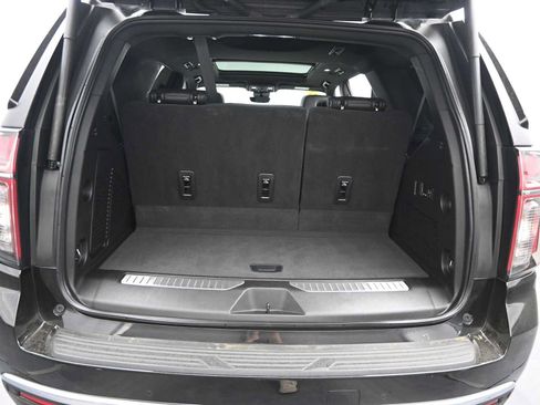 Used 2023 Chevrolet Tahoe High Country AWD/4WD image 13