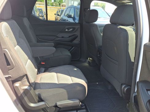 Certified 2023 Chevrolet Traverse LT w/ LPO, Floor Liner Package image 32