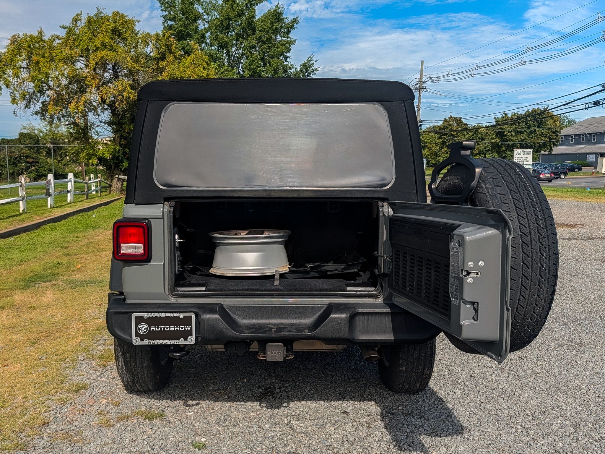 Used 2019 Jeep Wrangler Unlimited Sport S AWD/4WD image 8