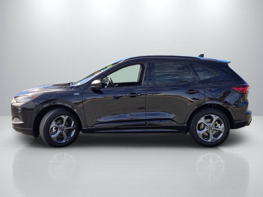 Used 2023 Ford Escape ST-Line w/ Tech Pack #1 FWD image 7