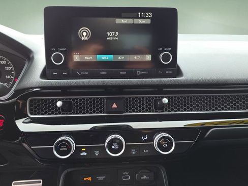 Used 2023 Honda Civic Sport image 18