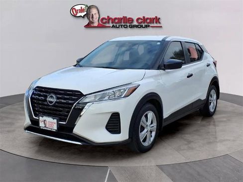 Certified 2024 Nissan Kicks S image 1