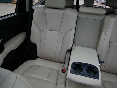 Used 2021 Subaru Ascent Limited w/ Technology Package AWD/4WD image 12