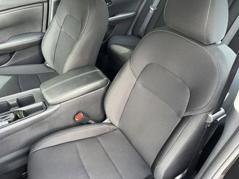 Used 2025 Nissan Sentra S FWD image 12