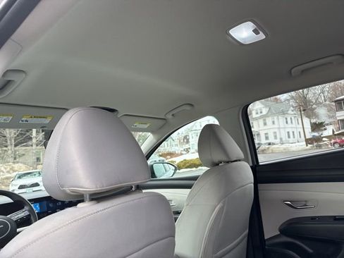 Used 2025 Hyundai Tucson SEL image 14