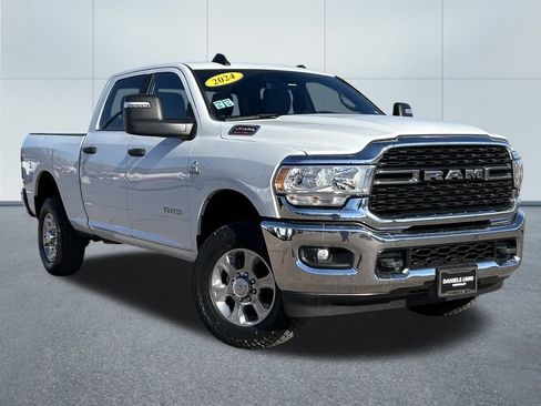 Used 2024 RAM 2500 Big Horn image 36
