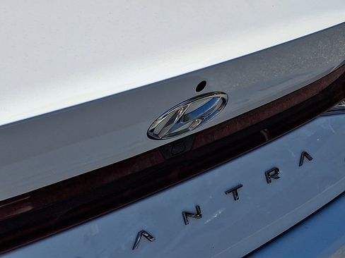 Certified 2023 Hyundai Elantra Limited w/ Cargo Package FWD image 31