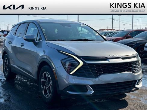 Certified 2024 Kia Sportage LX image 1
