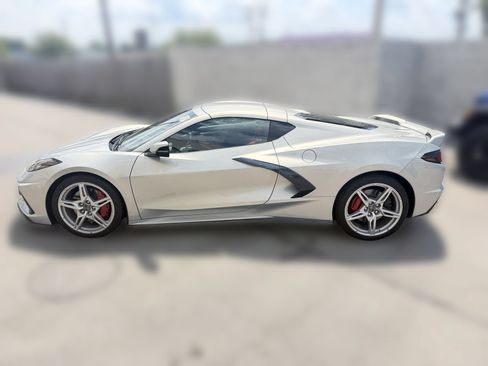 Used 2024 Chevrolet Corvette Stingray Premium Cpe w/ Z51 Performance Package RWD image 16