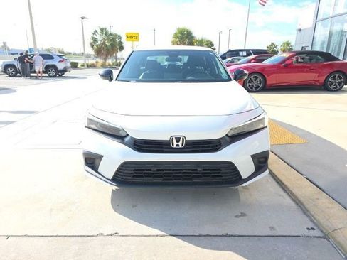 Used 2023 Honda Civic Sport image 9
