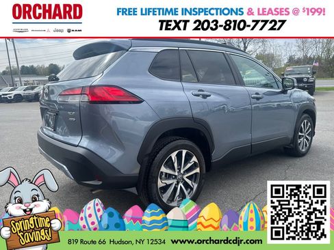Used 2023 Toyota Corolla Cross XLE w/ Convenience Package AWD/4WD image 6