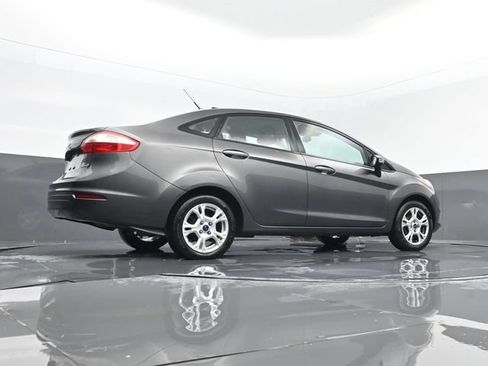 Used 2016 Ford Fiesta SE w/ Cold Weather Package FWD image 21
