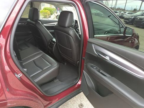 Used 2017 Cadillac XT5 Premium Luxury w/ LPO, Wheel Lock Package FWD image 19