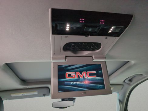 Used 2019 GMC Yukon XL SLT w/ Open Road Package image 28