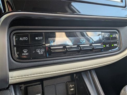 Used 2018 Toyota Corolla iM image 18