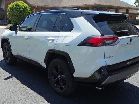 Used 2020 Toyota RAV4 XSE w/ XSE Grade Weather Package AWD/4WD image 5