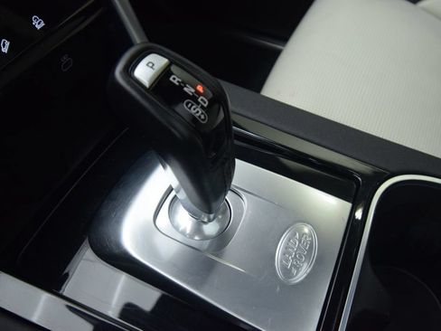 Used 2022 Land Rover Discovery Sport SE R-Dynamic AWD/4WD image 24