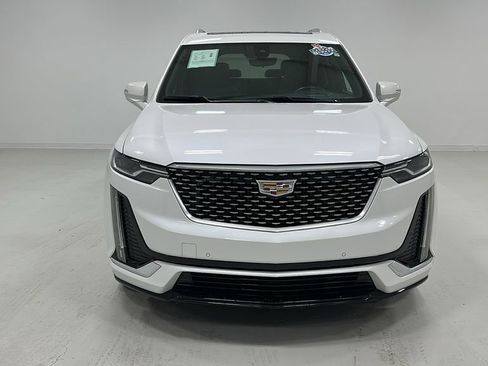 Used 2022 Cadillac XT6 Premium Luxury w/ LPO, ONYX Package image 8