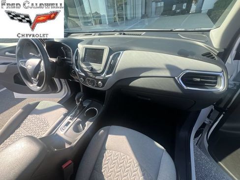 Used 2023 Chevrolet Equinox LS w/ LS Convenience Package FWD image 34