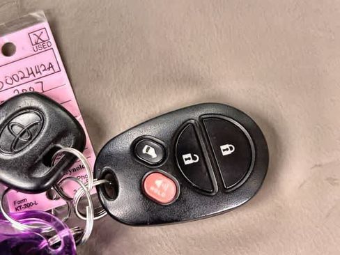 Used 2007 Toyota Sienna LE FWD image 21