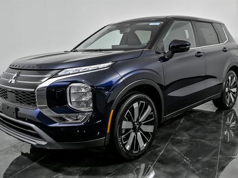 New 2026 Mitsubishi Outlander SE image 5