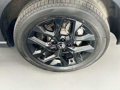 Used 2025 Honda HR-V Sport image 11