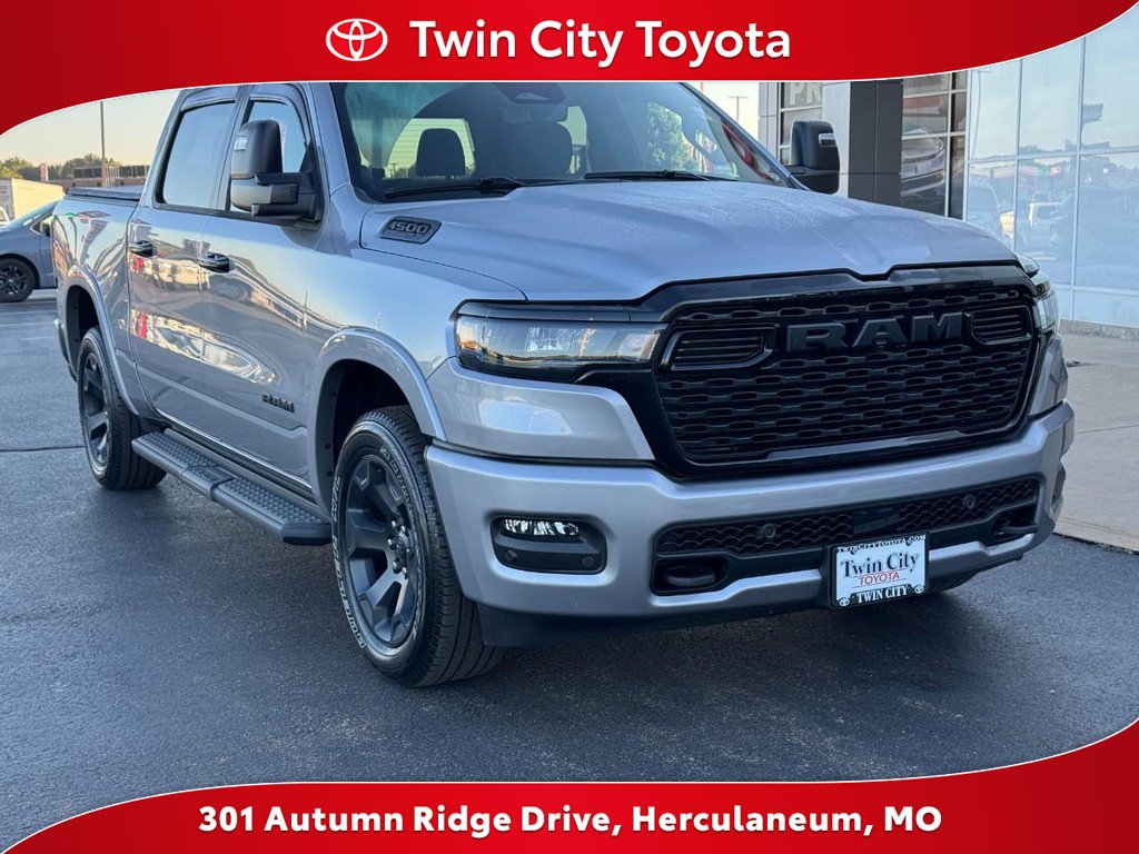 Used 2025 RAM 1500 Big Horn AWD/4WD image 1