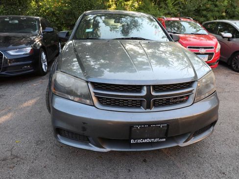 Used 2013 Dodge Avenger SE FWD image 3