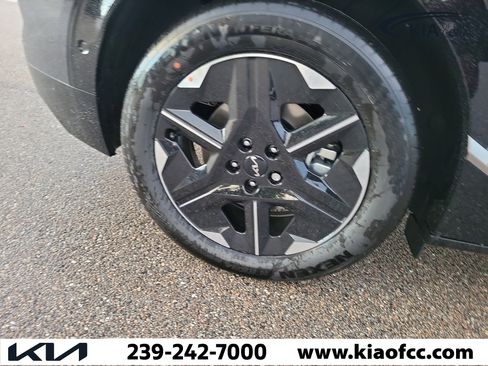 New 2026 Kia EV6 Wind RWD image 9