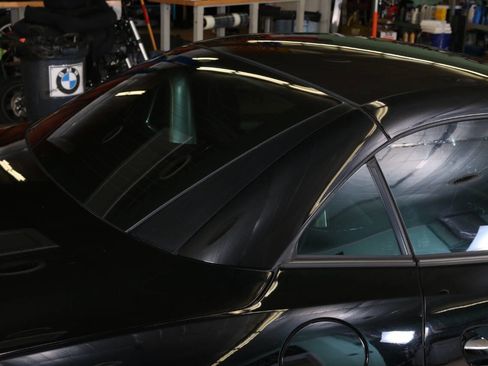 Used 2014 Mercedes-Benz SLK 250 w/ Premium Package image 19