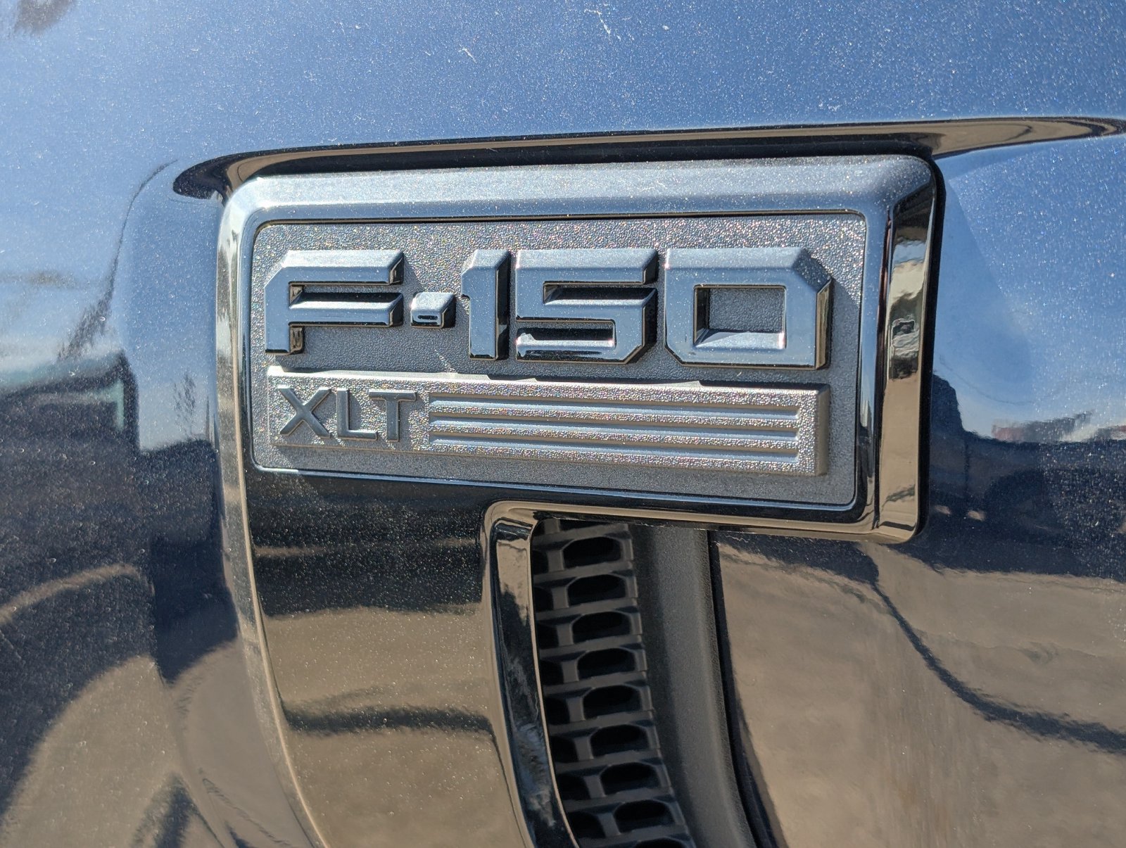 Used 2025 Ford F150 XLT w/ Equipment Group 302A MID RWD image 7
