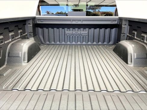 New 2026 GMC Sierra 1500 AT4X image 11