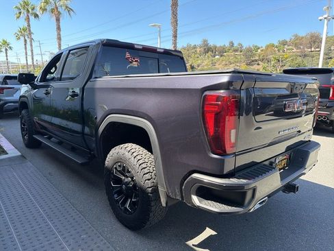 Used 2022 GMC Sierra 1500 AT4 w/ AT4 Preferred Package AWD/4WD image 6
