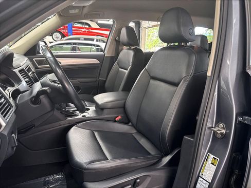 Used 2019 Volkswagen Atlas SE w/ Towing Package FWD image 24