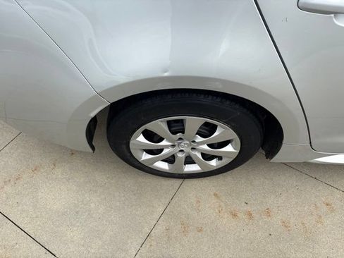 Used 2024 Toyota Corolla LE FWD image 9
