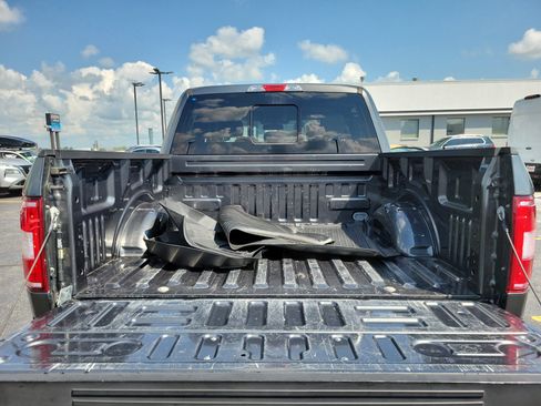 Used 2018 Ford F150 XLT w/ Equipment Group 302A Luxury image 8