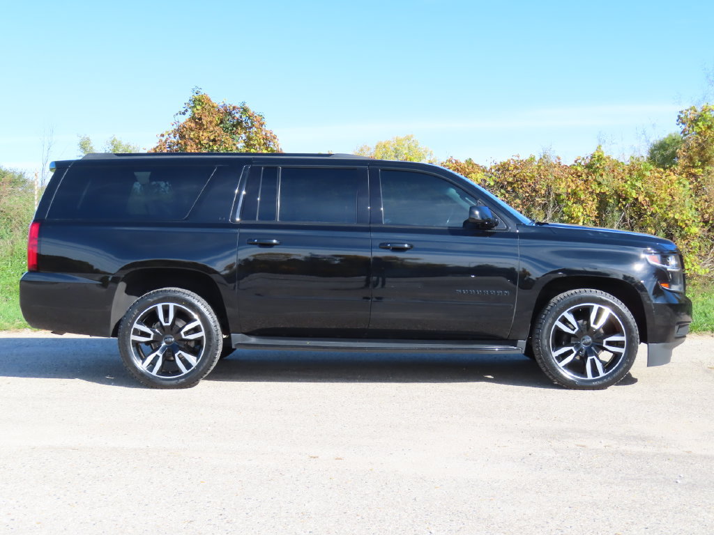 Used 2020 Chevrolet Suburban LT AWD/4WD image 2