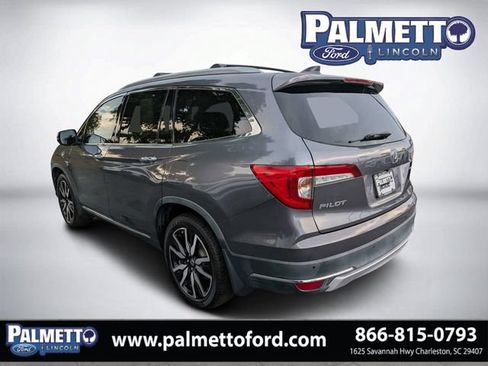 Used 2020 Honda Pilot Touring image 7