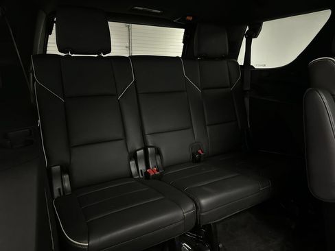 Used 2022 Cadillac Escalade Premium Luxury AWD/4WD image 26
