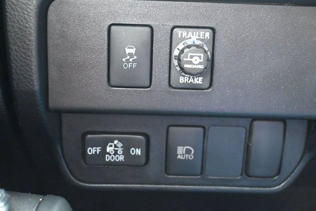 Used 2021 Toyota Tacoma SR AWD/4WD image 25