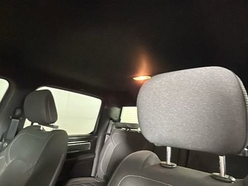Used 2019 RAM 1500 Big Horn AWD/4WD image 12