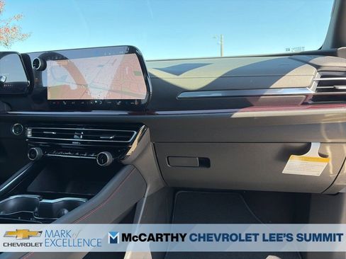 New 2026 Chevrolet Traverse Z71 w/ Enhanced Driving Package AWD/4WD image 34
