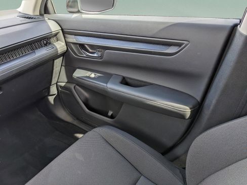 Used 2023 Honda CR-V LX image 20