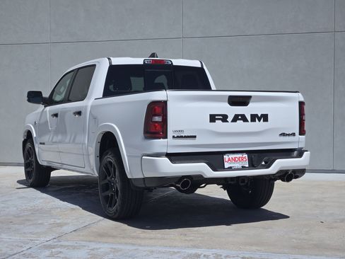 New 2026 RAM 1500 Laramie AWD/4WD image 3