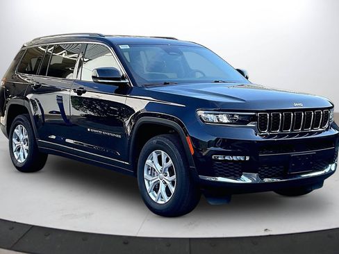 Certified 2023 Jeep Grand Cherokee L Limited AWD/4WD image 2