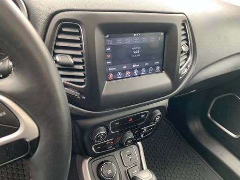 Used 2018 Jeep Compass Latitude w/ Popular Equipment Group AWD/4WD image 23
