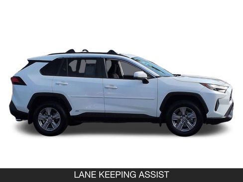 Used 2022 Toyota RAV4 XLE w/ Convenience Package image 6
